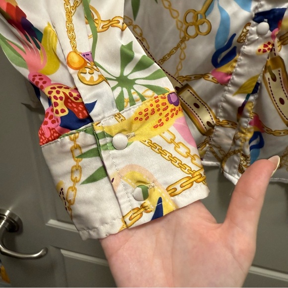 Aura White Cream Graphic Relaxed Button Down Shirt - Picture 5 of 7